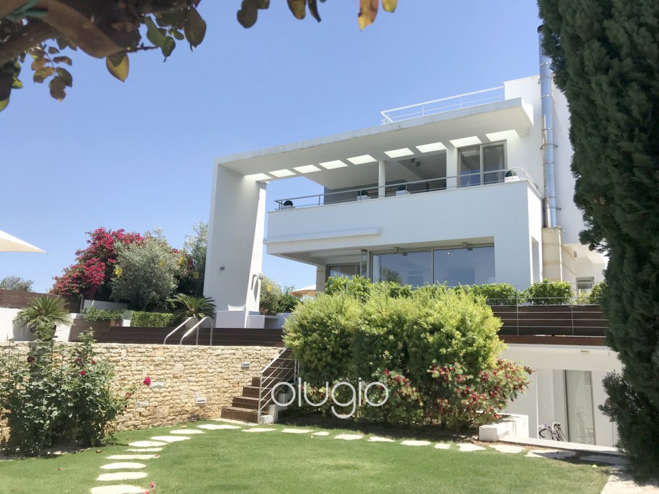 Detached Villa For Sale  in  Latchi
