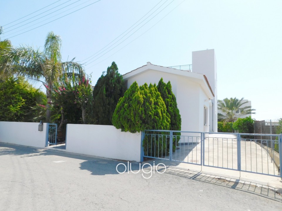 Detached Villa For Sale  in  Chloraka