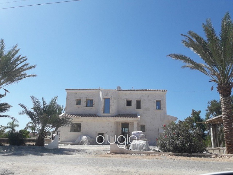 Detached Villa For Sale  in  Coral Bay