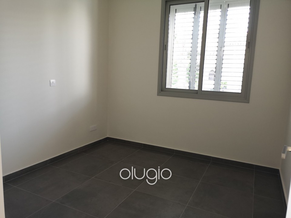 Semi Detached Villa For Sale  in  Coral Bay