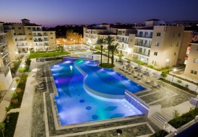 Town House For Sale  in  Universal