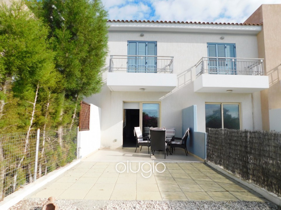 Town House For Sale  in  Universal