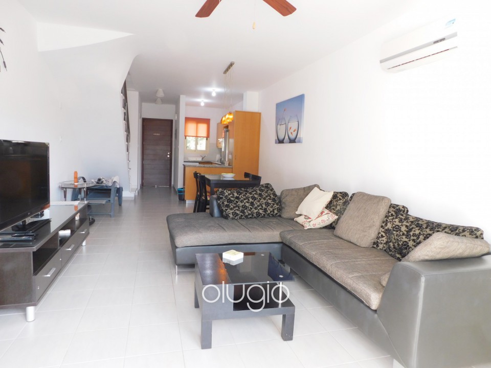 Town House For Sale  in  Universal