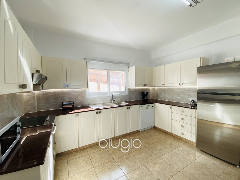 Detached Villa For Sale  in  Chloraka
