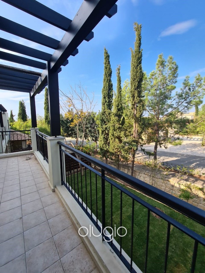 Apartment For Sale  in  Aphrodite Hills