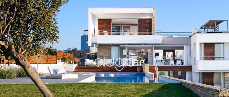 Detached Villa For Sale  in  Latchi