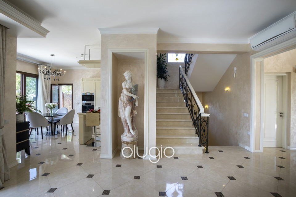 Detached Villa For Sale  in  Argaka