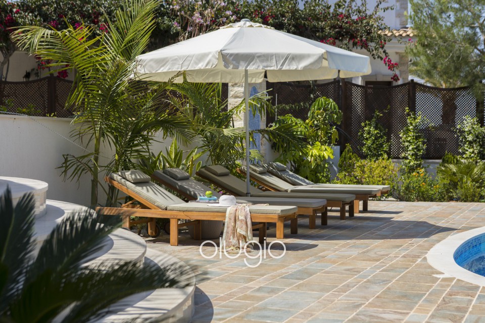 Detached Villa For Sale  in  Argaka