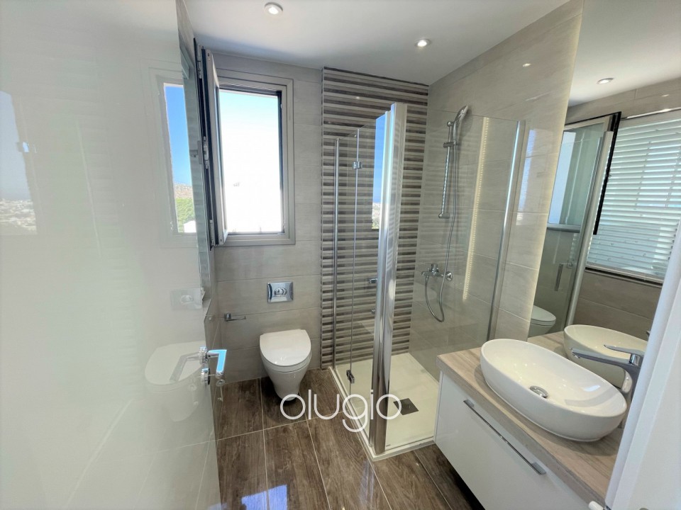 Detached Villa For Sale  in  Yeroskipou