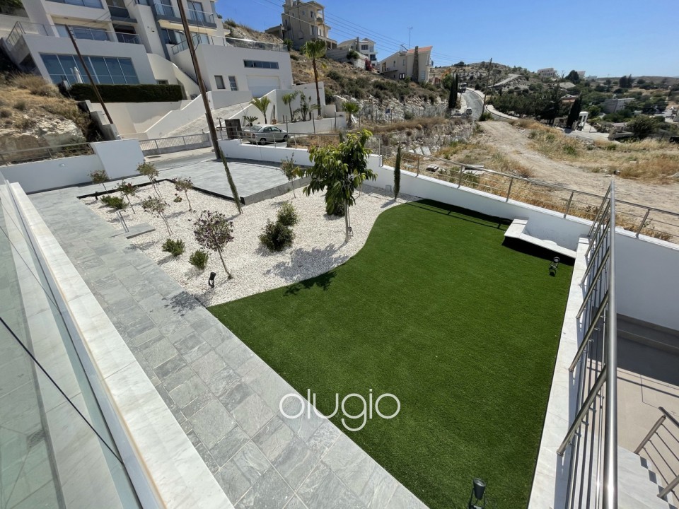Detached Villa For Sale  in  Yeroskipou