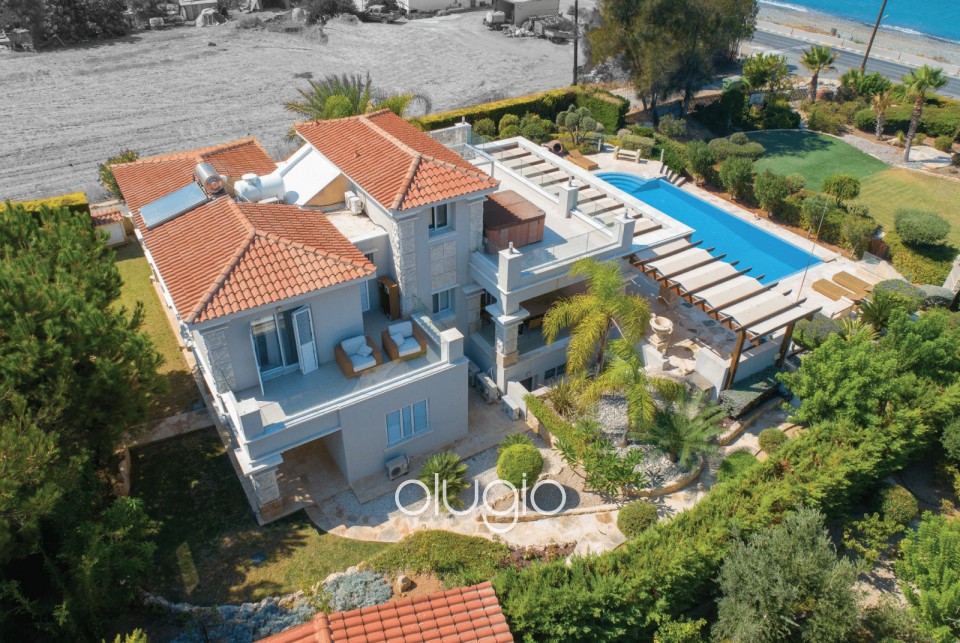 Detached Villa For Sale  in  Argaka