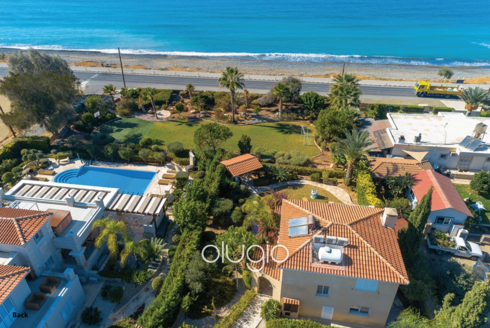 Detached Villa For Sale  in  Argaka