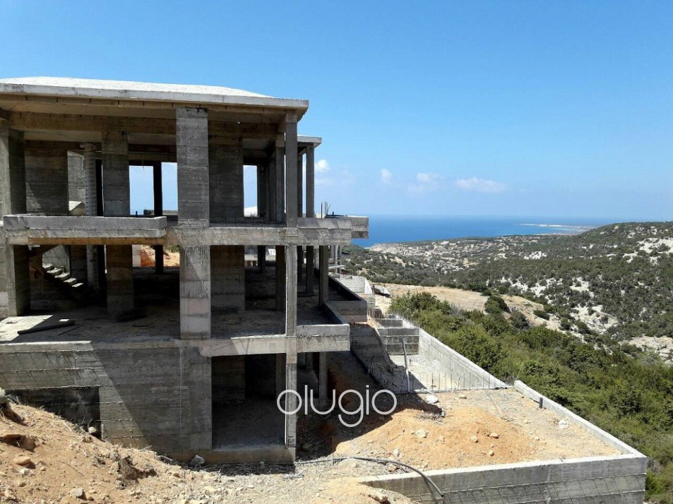 Detached Villa For Sale  in  Peyia