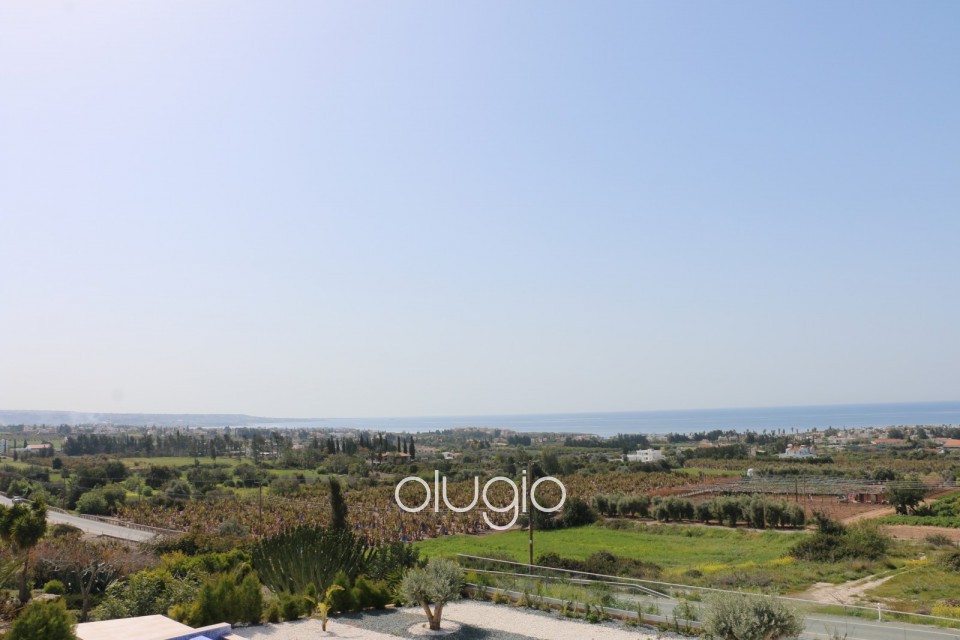 Detached Villa For Sale  in  Peyia
