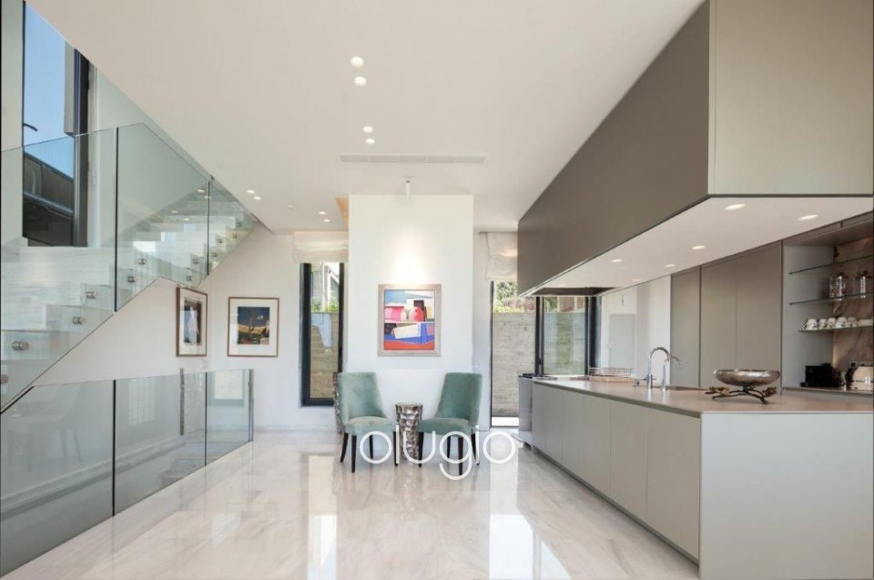 Detached Villa For Sale  in  Chloraka