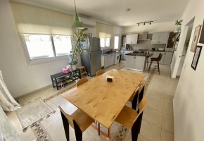 Bungalow For Sale  in  Armou