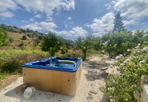 Bungalow For Sale  in  Armou