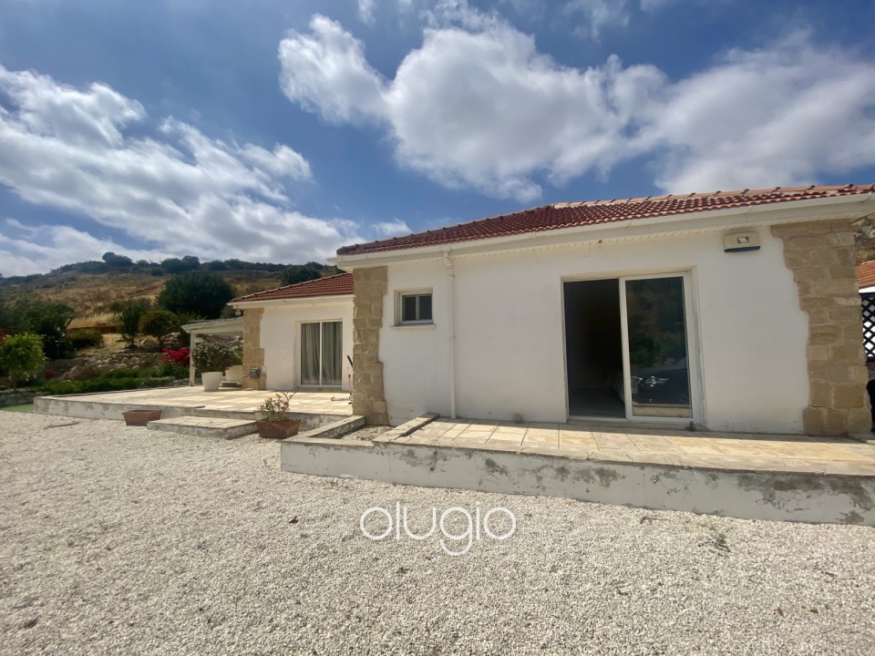 Bungalow For Sale  in  Armou