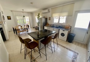 Bungalow For Sale  in  Armou