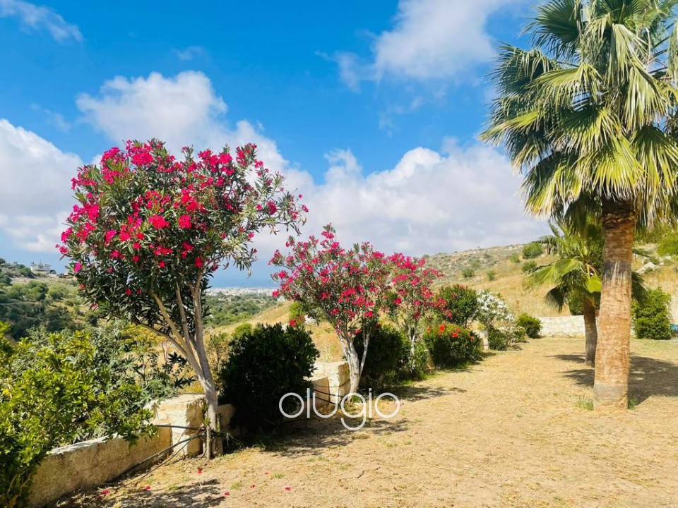 Bungalow For Sale  in  Armou