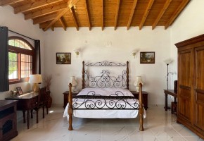 Bungalow For Sale  in  Armou