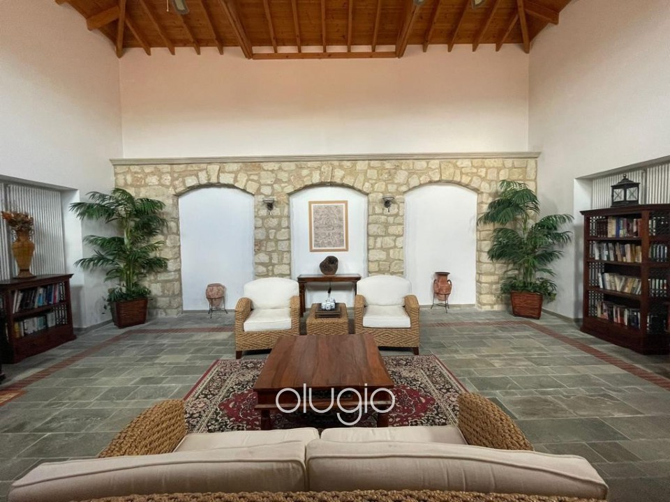 Bungalow For Sale  in  Armou