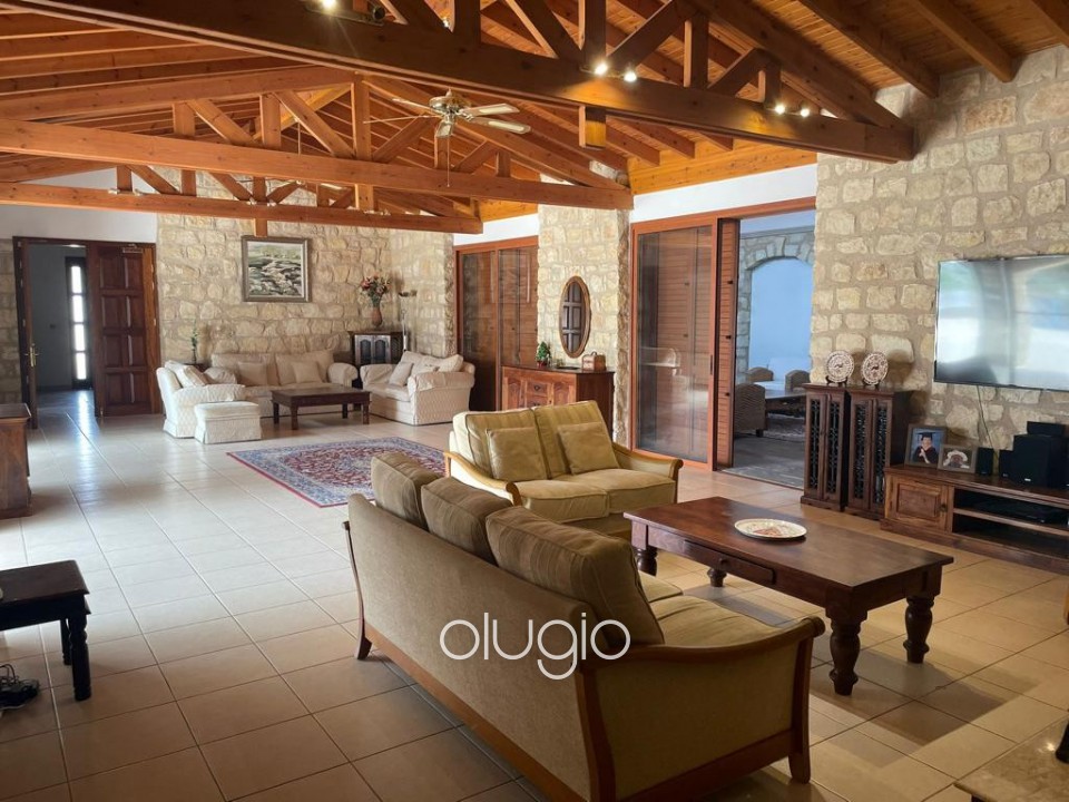 Bungalow For Sale  in  Armou
