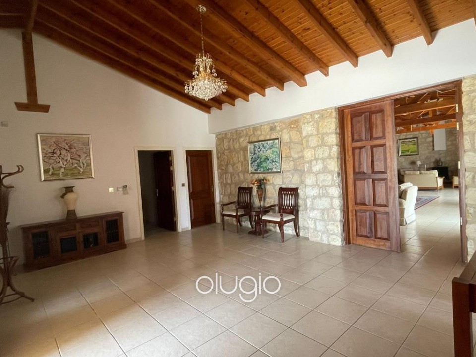 Bungalow For Sale  in  Armou