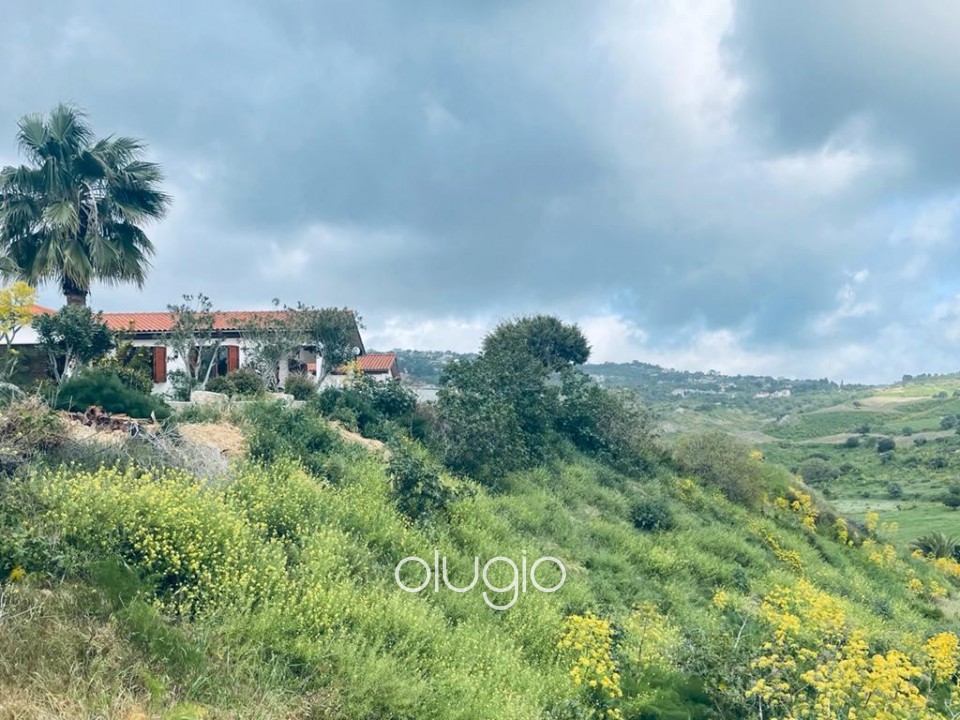 Bungalow For Sale  in  Armou