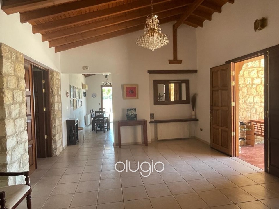 Bungalow For Sale  in  Armou