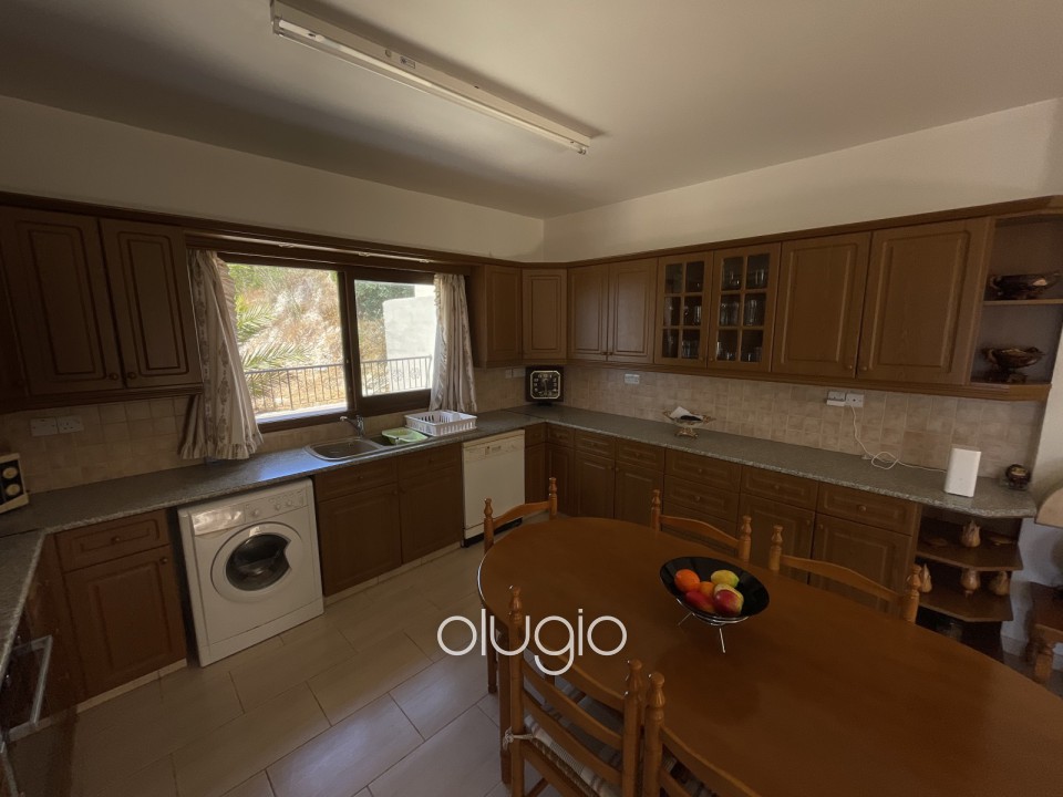Detached Villa For Sale  in  Yeroskipou
