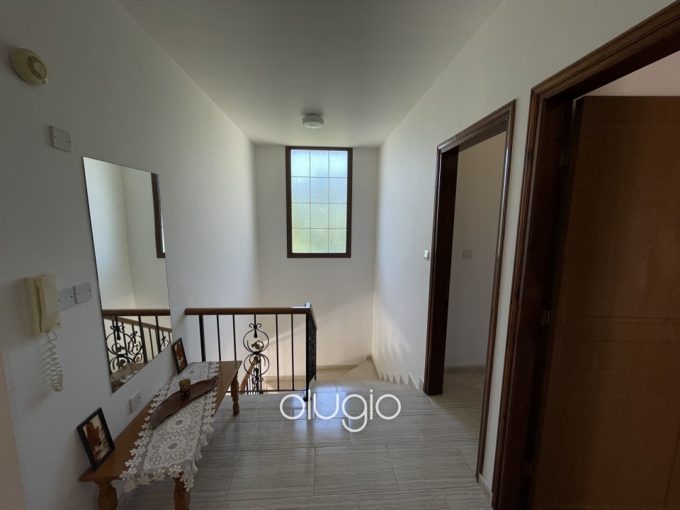 Detached Villa For Sale  in  Yeroskipou