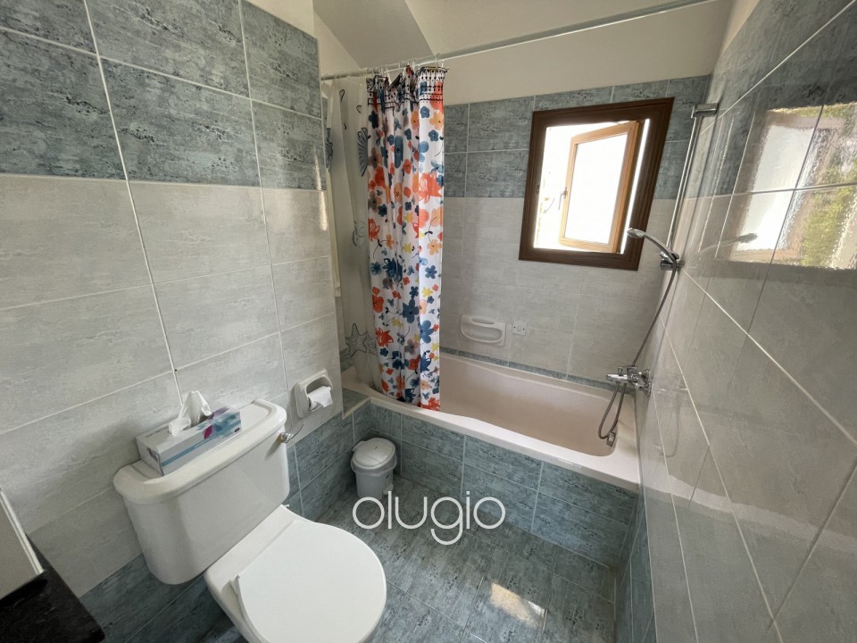 Detached Villa For Sale  in  Yeroskipou