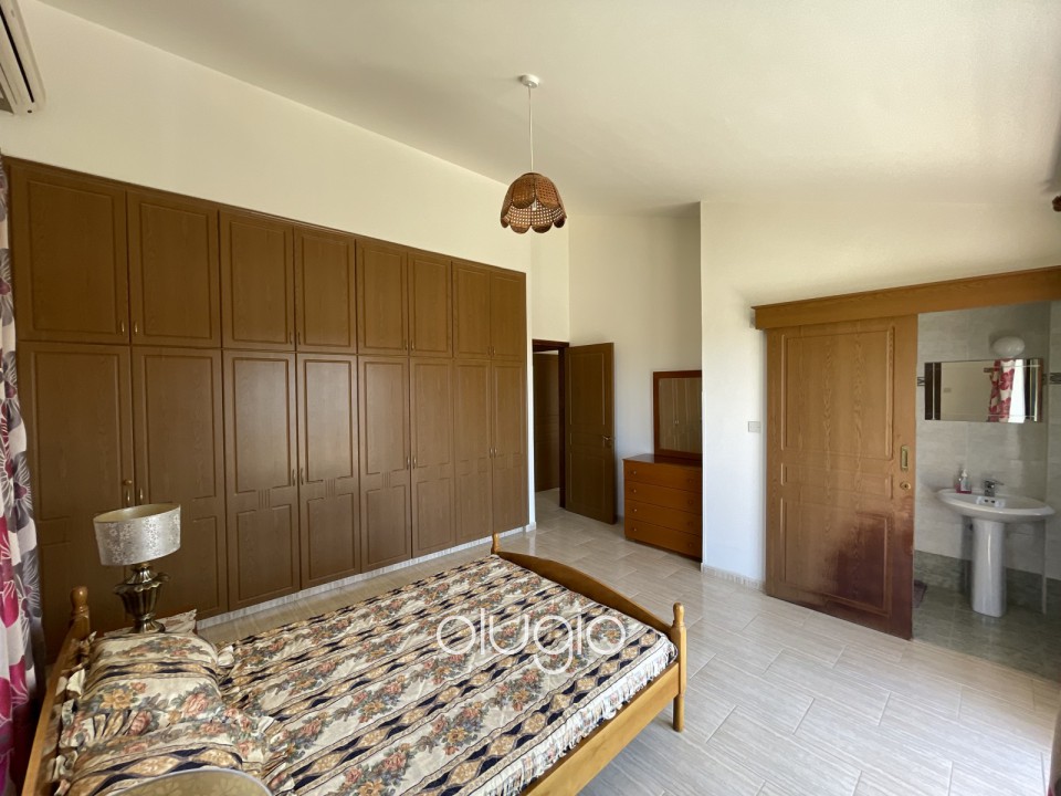 Detached Villa For Sale  in  Yeroskipou