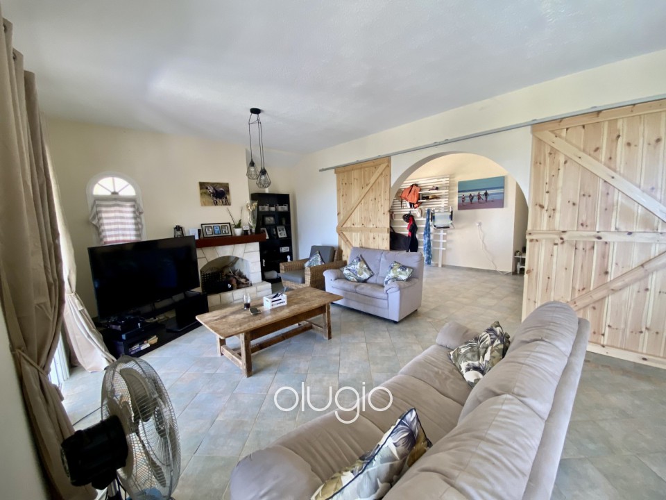 Detached Villa For Sale  in  Kamares - Tala
