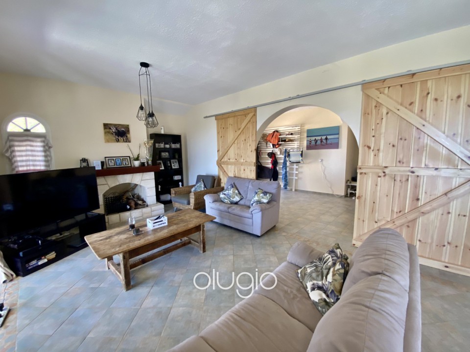 Detached Villa For Sale  in  Kamares - Tala