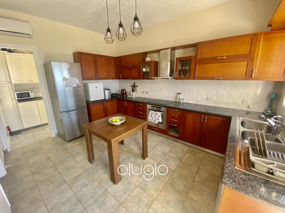 Detached Villa For Sale  in  Kamares - Tala
