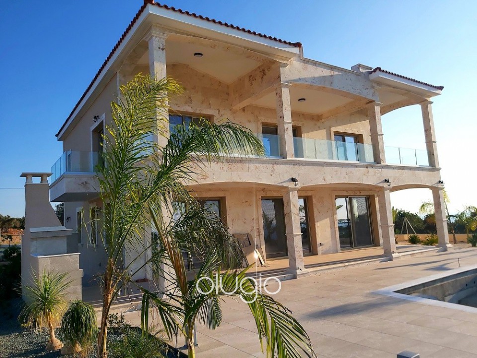 Detached Villa For Sale  in  Akamas