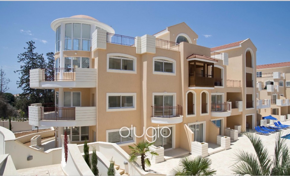 Town House For Sale  in  Universal