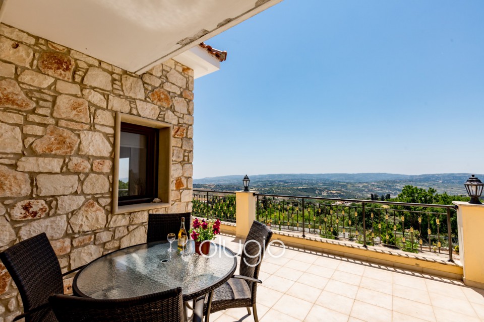 Detached Villa For Sale  in  Thrinia