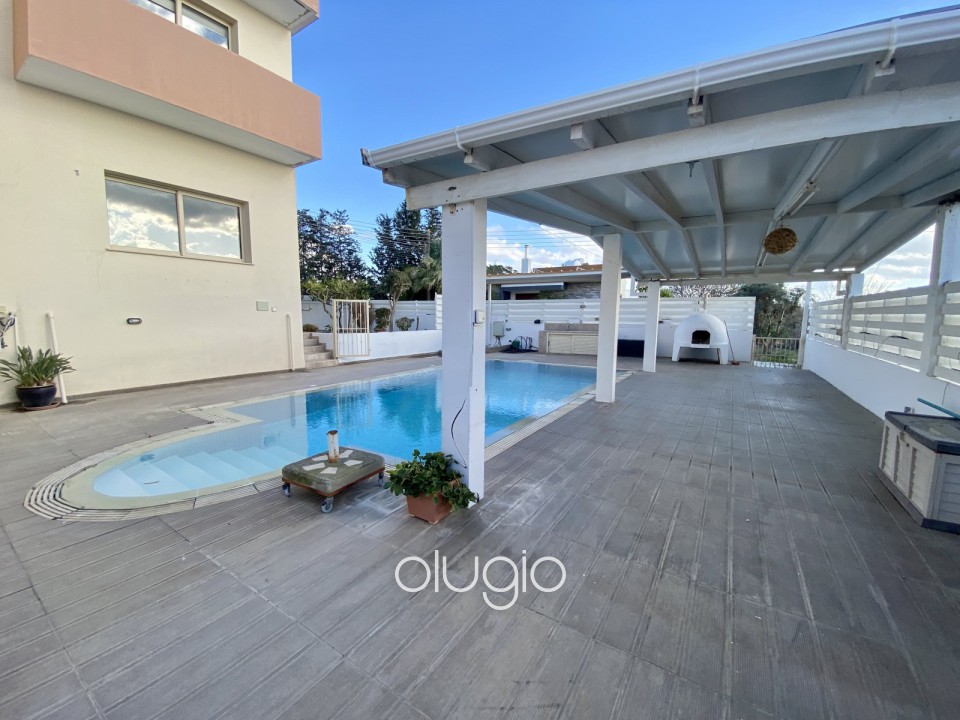 Detached Villa For Sale  in  Emba