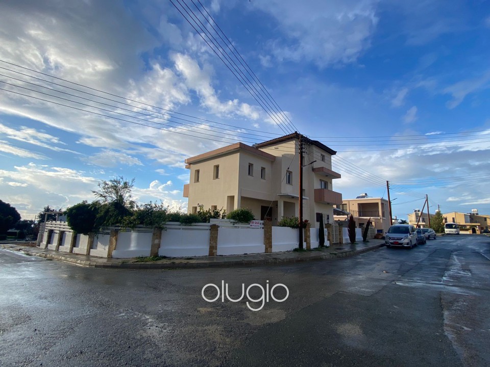Detached Villa For Sale  in  Emba