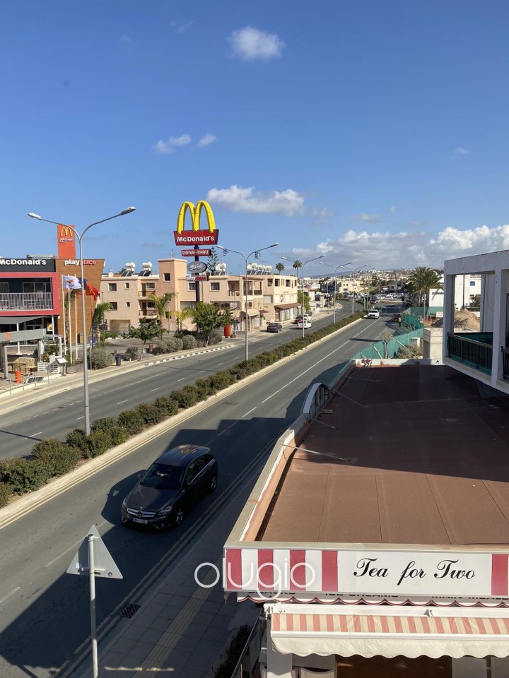 Building For Sale  in  Tombs of the Kings