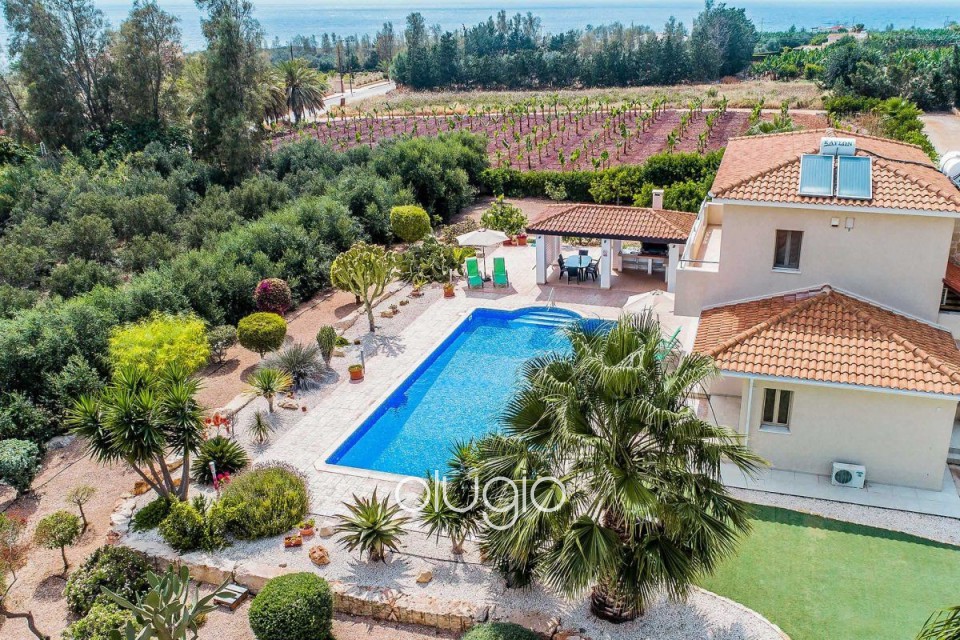 Detached Villa For Sale  in  Sea Caves - St.George