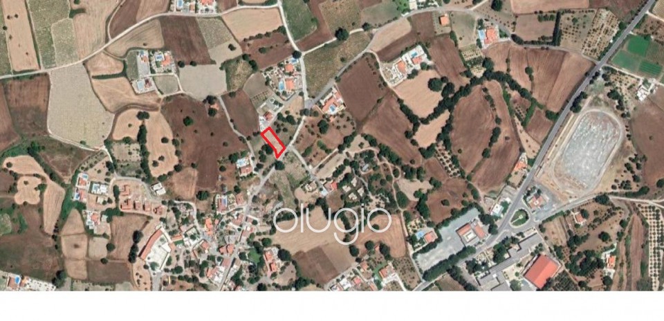 Residential Land  For Sale  in  Polemi
