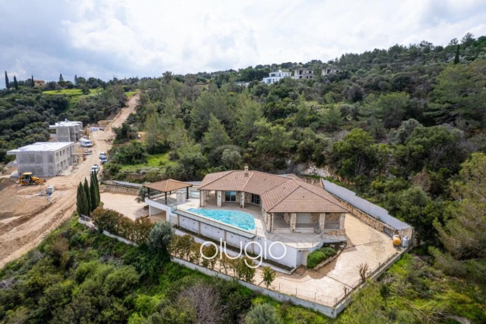 Detached Villa For Sale  in  Acheleia