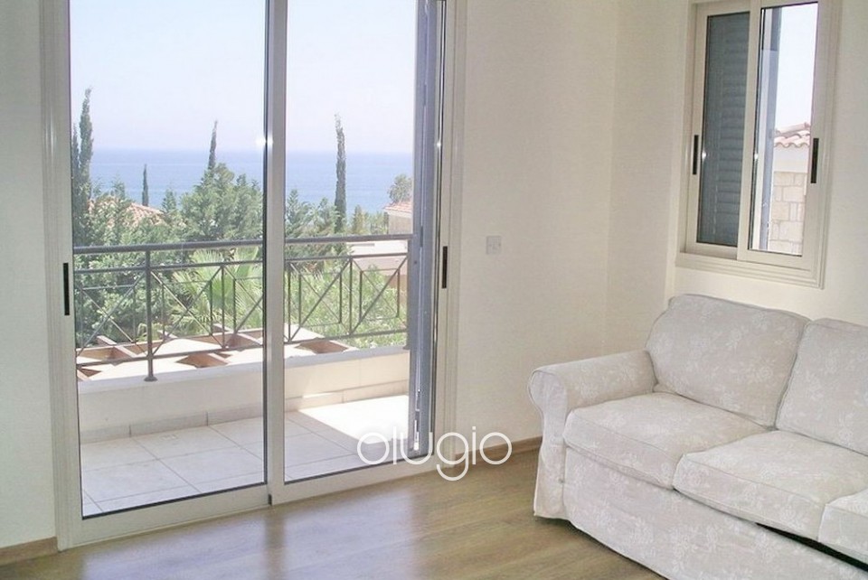 Detached Villa For Sale  in  Neo Chorio