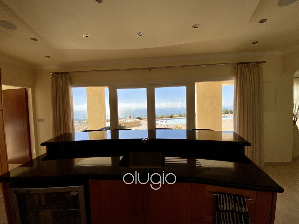 Detached Villa For Sale  in  Akoursos