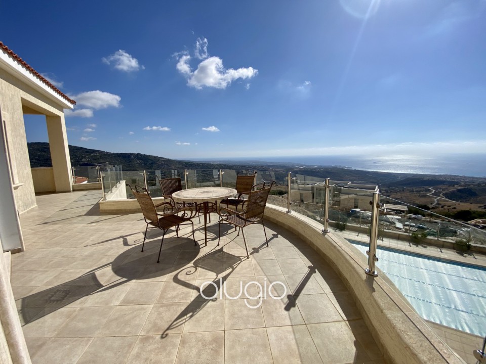 Detached Villa For Sale  in  Akoursos