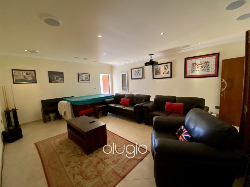Detached Villa For Sale  in  Akoursos